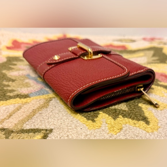 LOUIS VUITTON Suhali Portefeuille Le Favori Compact Trifold Wallet In Red Suhali - Picture 8 of 16